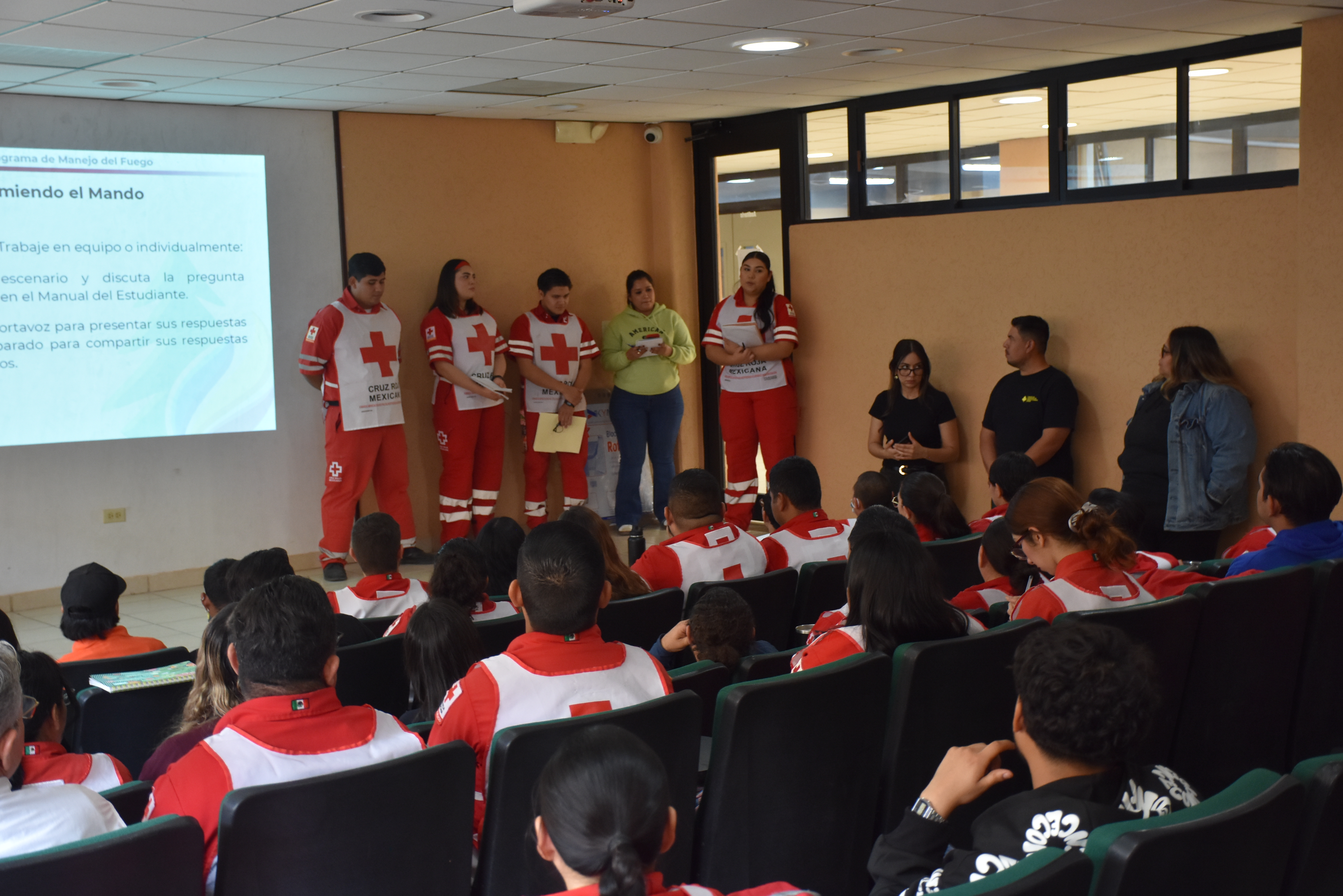 UTH fortalece capacidades de respuesta ante emergencias con capacitación en Sistema de Comando de Incidentes