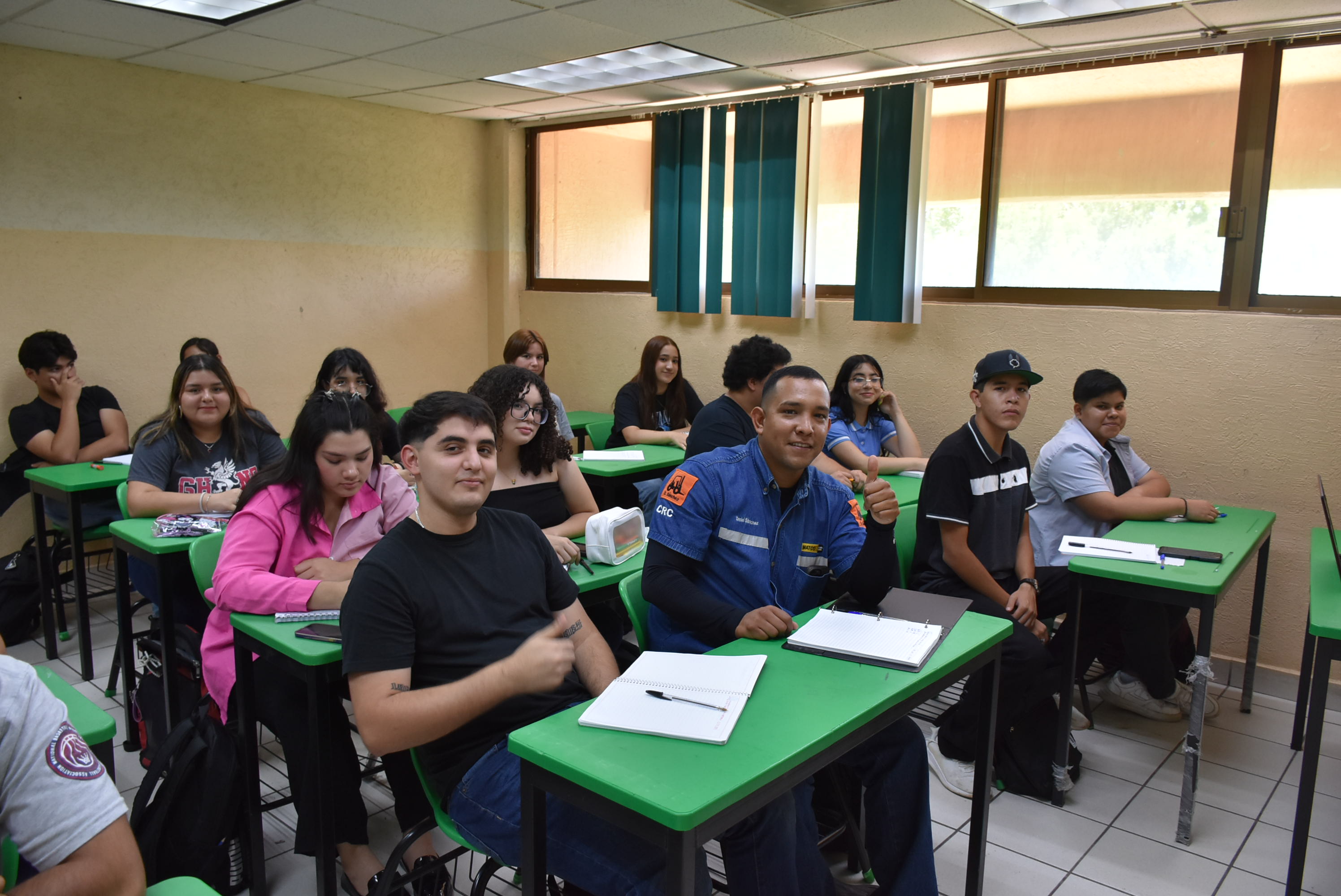 Certificarán a 700 estudiantes de la UTH en estándares avalados por CONOCER