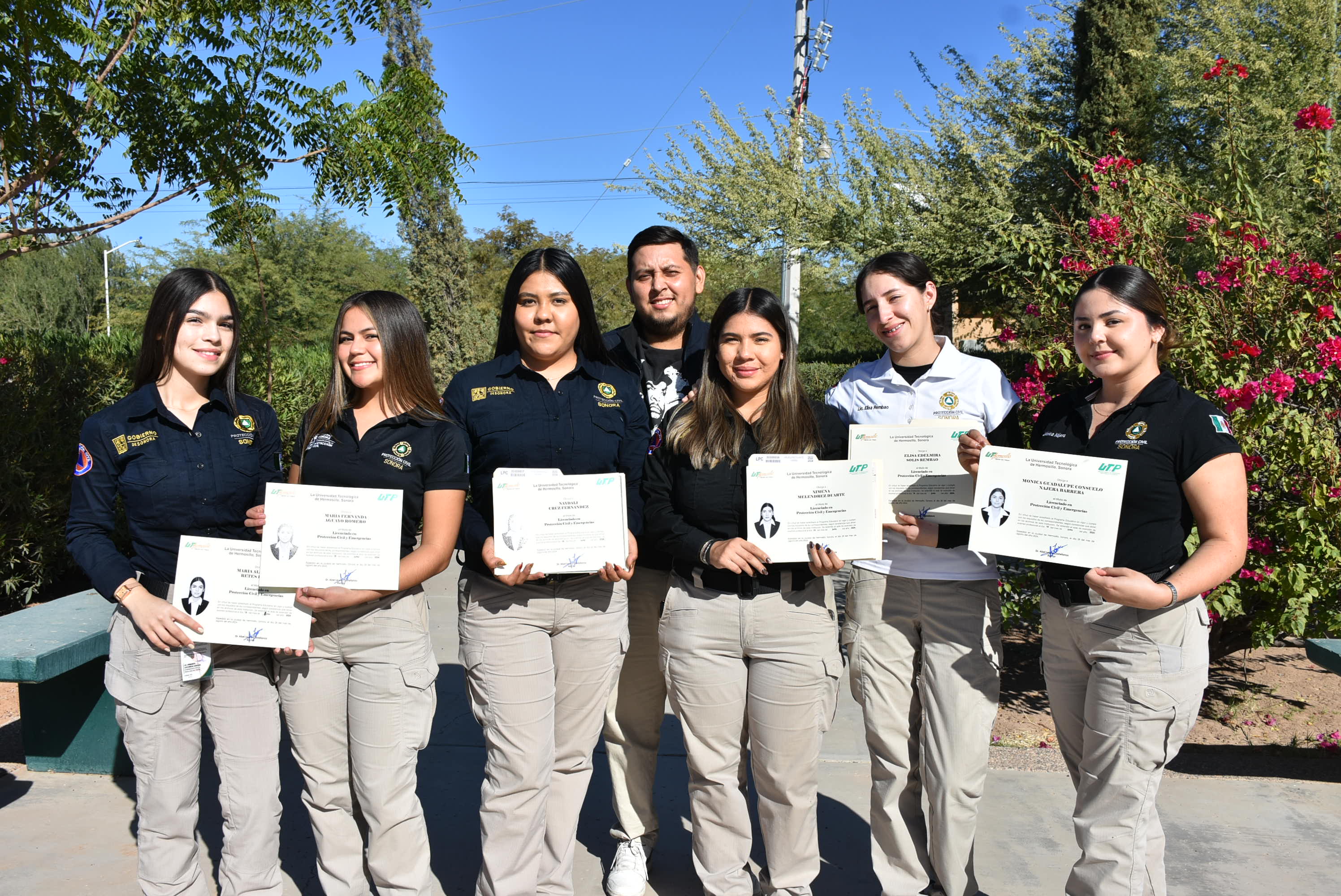 Fungen como inspectoras de Guarderías de la CEPC egresadas de Lic. en Protección Civil de la UTH