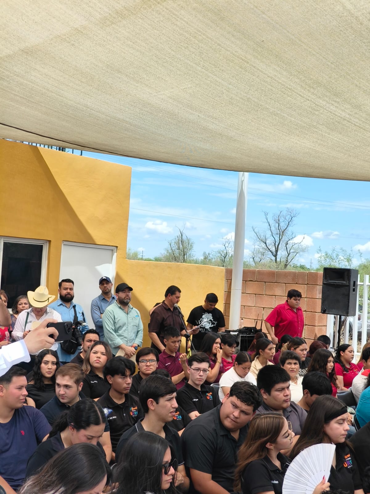 21b887c1 d755 4417 aa0f 45969b0b4a9b