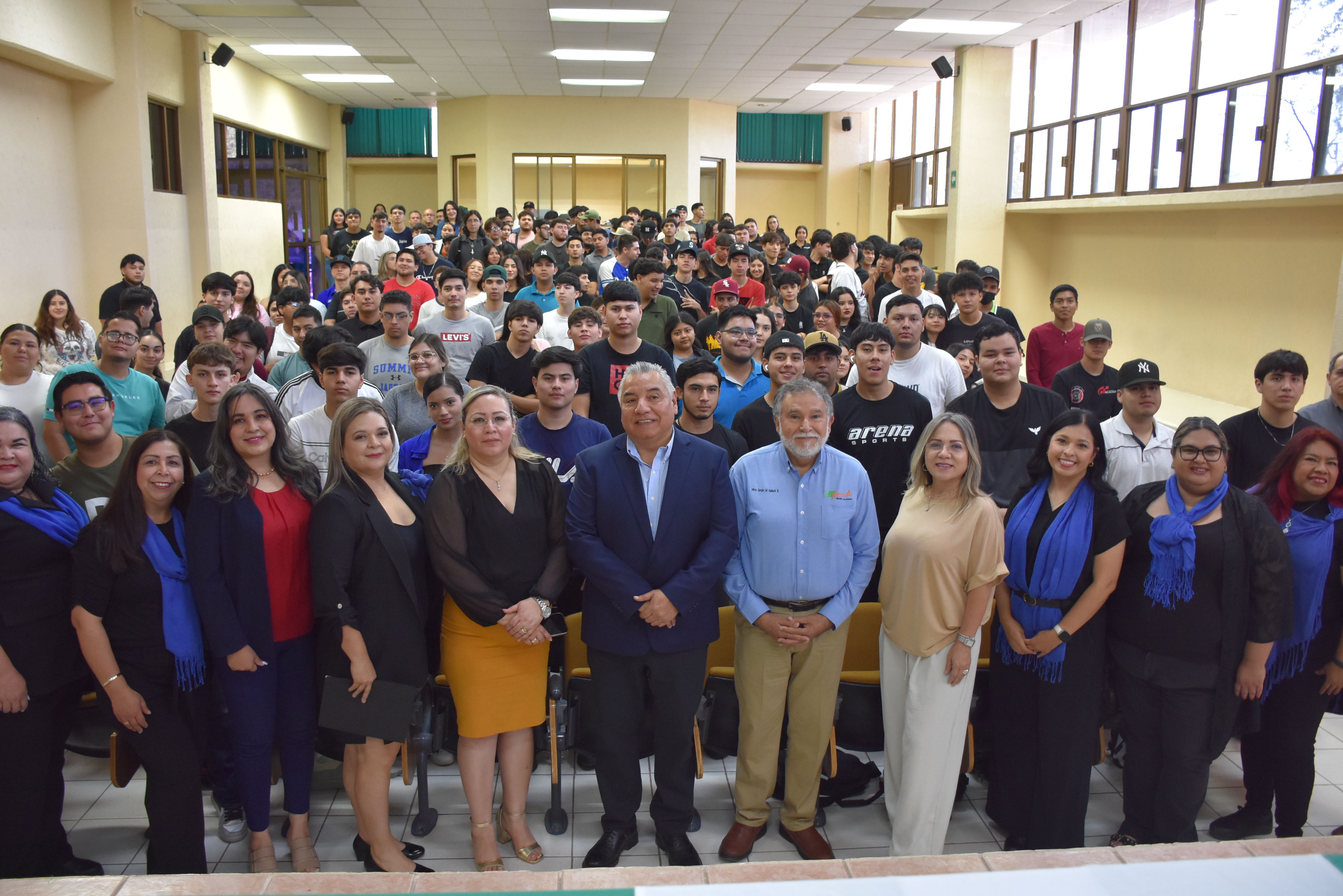 Gobierno de Sonora fortalece la educación en materia de ingeniería industrial  