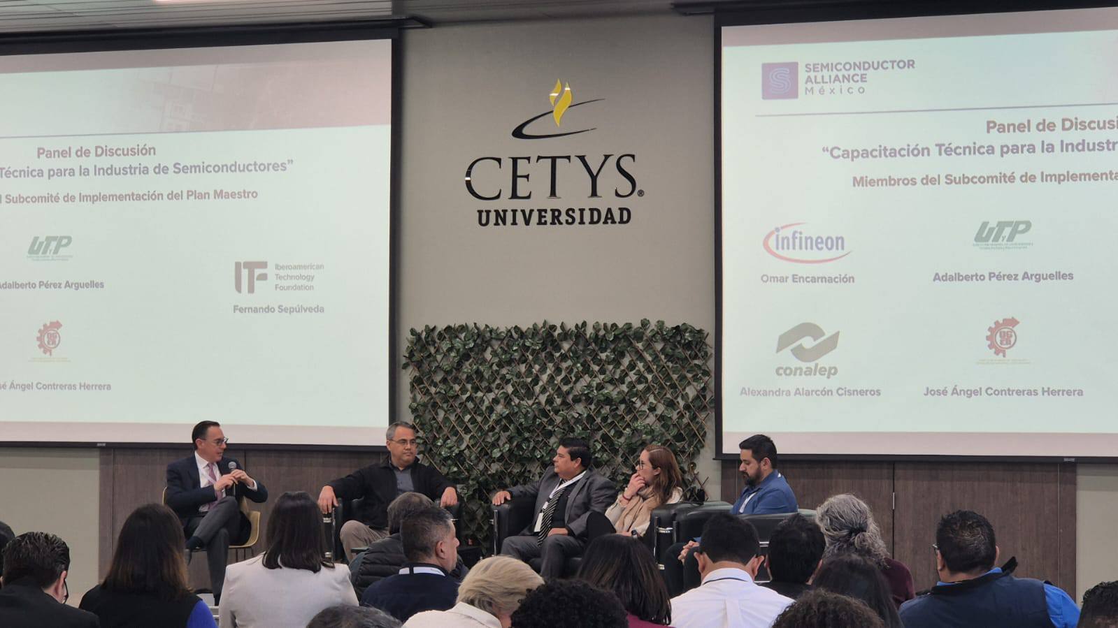 UTHermosillo participa en el 2° Foro de Semiconductores 